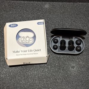 Ear Plugs 45dB Reusable with Case New Sealed Black Plugs